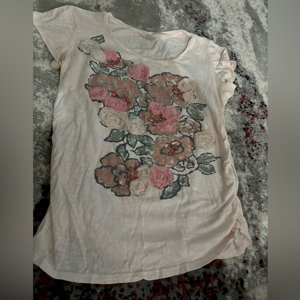 Motherhood Maternity brand short-sleeved shirt - size M.